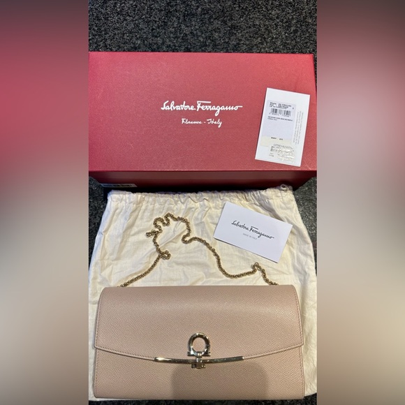 Salvatore Ferragamo Gancini Clutch Bag - Beige - Picture 5 of 13